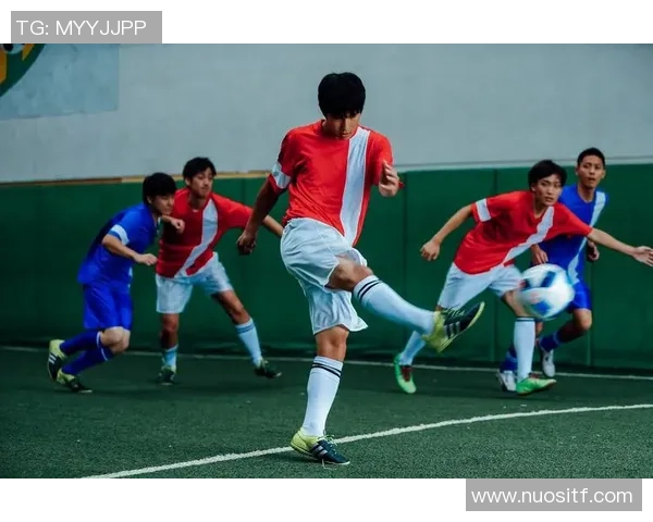 足球巨星震撼登场时刻集锦激情回顾展现传奇风采