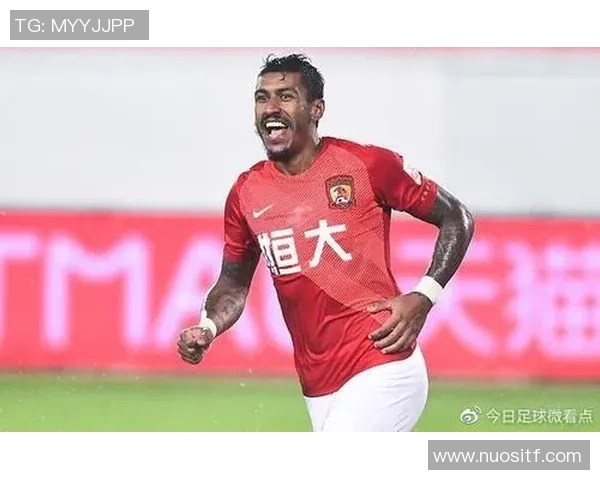 足球明星们兑现诺言的精彩瞬间与背后故事揭秘