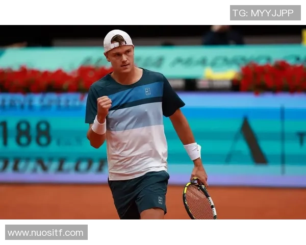 足球球星拉架：从场上冲突到球队和谐的幕后故事与心态分析