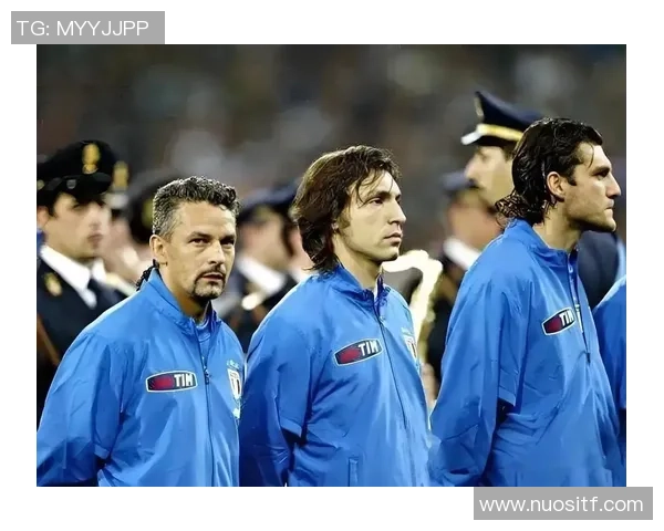 镜头下的足球传奇：球星风采与赛场背后的动人故事